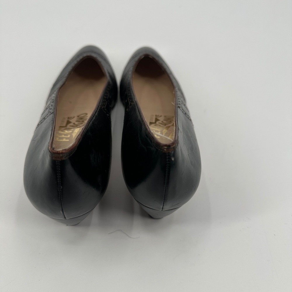 Salvatore Ferragamo Black Leather Wingtip Block Heel Pumps Shoe Womens 7 1/2 AAA - Picture 3 of 7